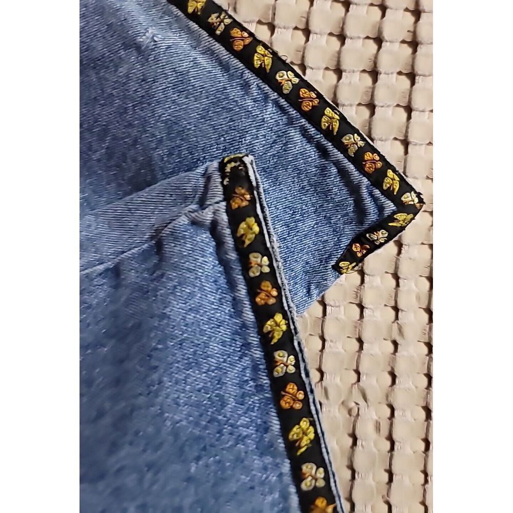 Zana Di Jeans Size 11 Blue Butterfly Embroidery Bell Bottom - Picture 8 of 15